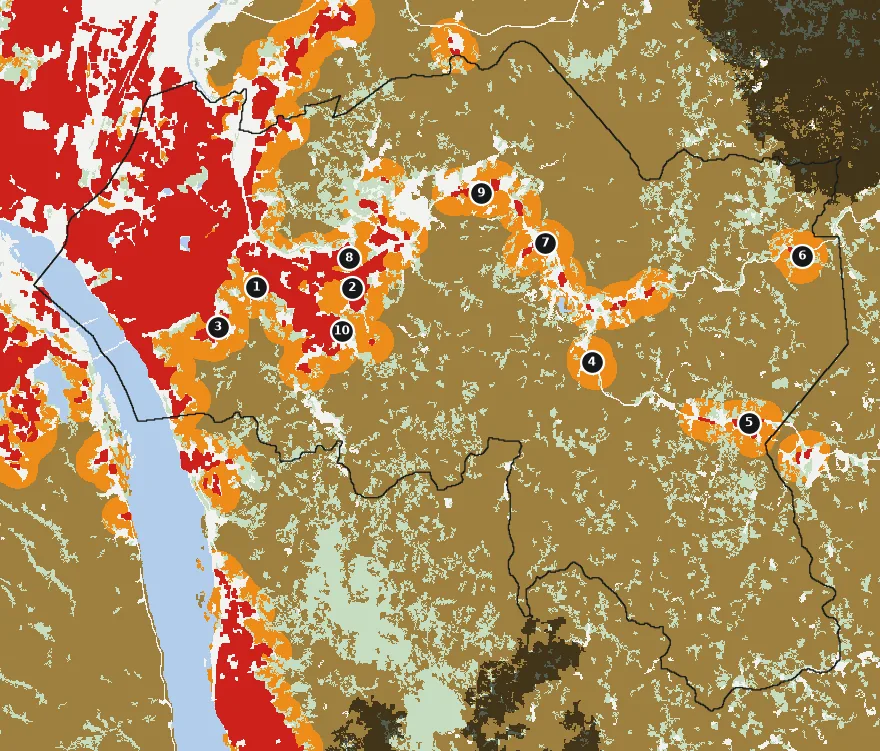 Mapa de Concepción con las zonas pobladas, la plantación forestal a menos de 500 m y el área quemada entre 2023 y 2025
