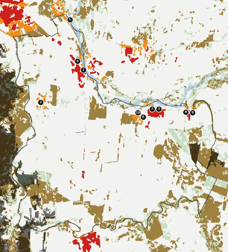 Mapa de Negrete con las zonas pobladas, la plantación forestal a menos de 500 m y el área quemada entre 2023 y 2025