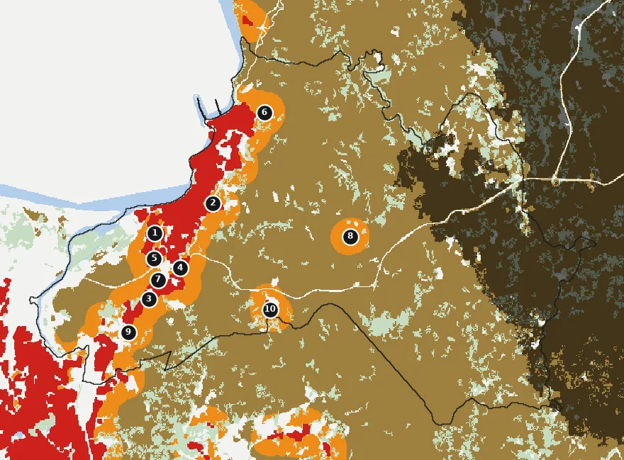 Mapa de Penco con las zonas pobladas, la plantación forestal a menos de 500 m y el área quemada entre 2023 y 2025