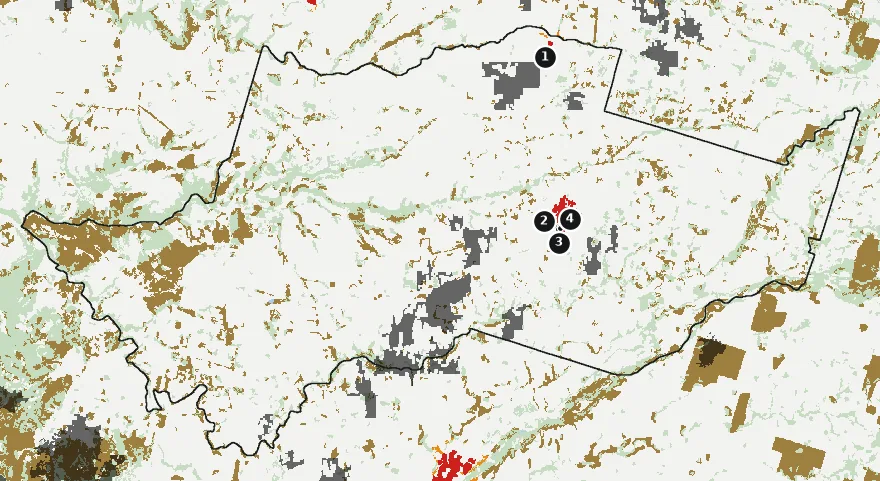 Mapa de Perquenco con las zonas pobladas, la plantación forestal a menos de 500 m y el área quemada entre 2023 y 2025