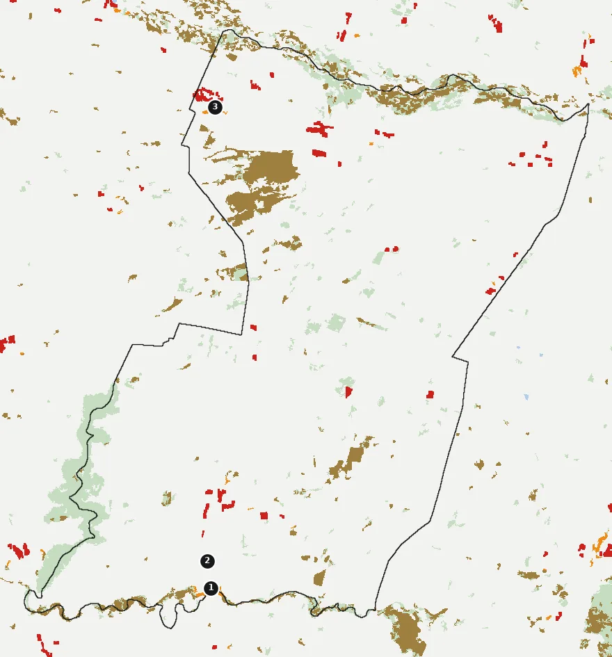 Mapa de Yerbas Buenas con las zonas pobladas, la plantación forestal a menos de 500 m y el área quemada entre 2023 y 2025