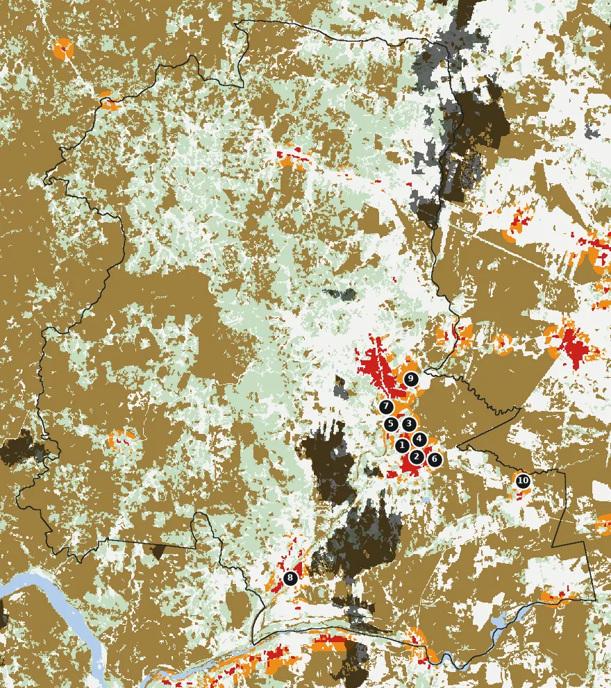 Mapa de Yumbel con las zonas pobladas, la plantación forestal a menos de 500 m y el área quemada entre 2023 y 2025